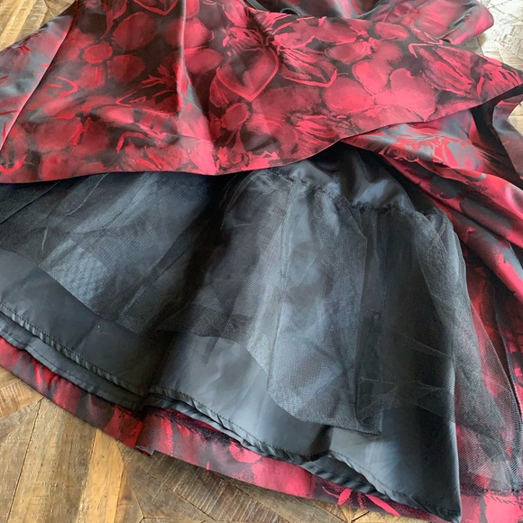 Dress - Bellissima Fashons for any occasion! - Picture 7 of 9